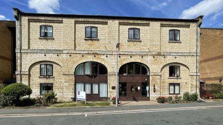 Welland Mews - Main Entrance