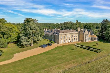 8 Stocken Hall WEB PH-4.jpg