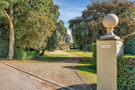 8 Stocken Hall WEB PH-14.jpg