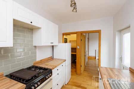 28_Eaves_Lane_gwi_53
