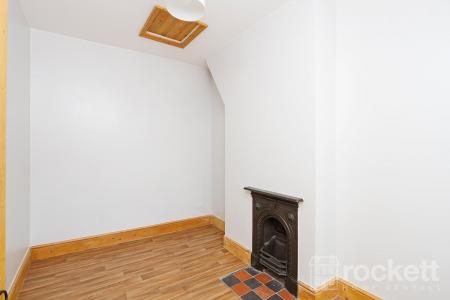 28_Eaves_Lane_gwi_52