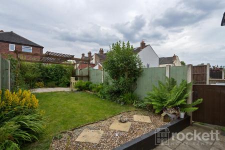28_Eaves_Lane_gwi_52