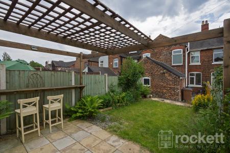 28_Eaves_Lane_gwi_52