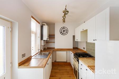 28_Eaves_Lane_gwi_53