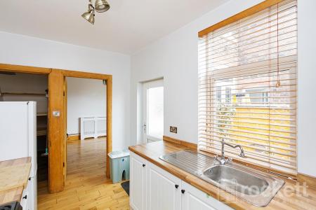 28_Eaves_Lane_gwi_53