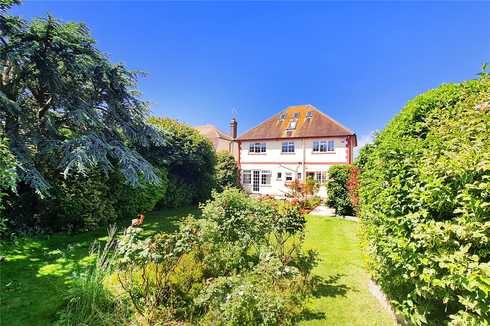 4 bedroom Detached House for sale in Littlehampton