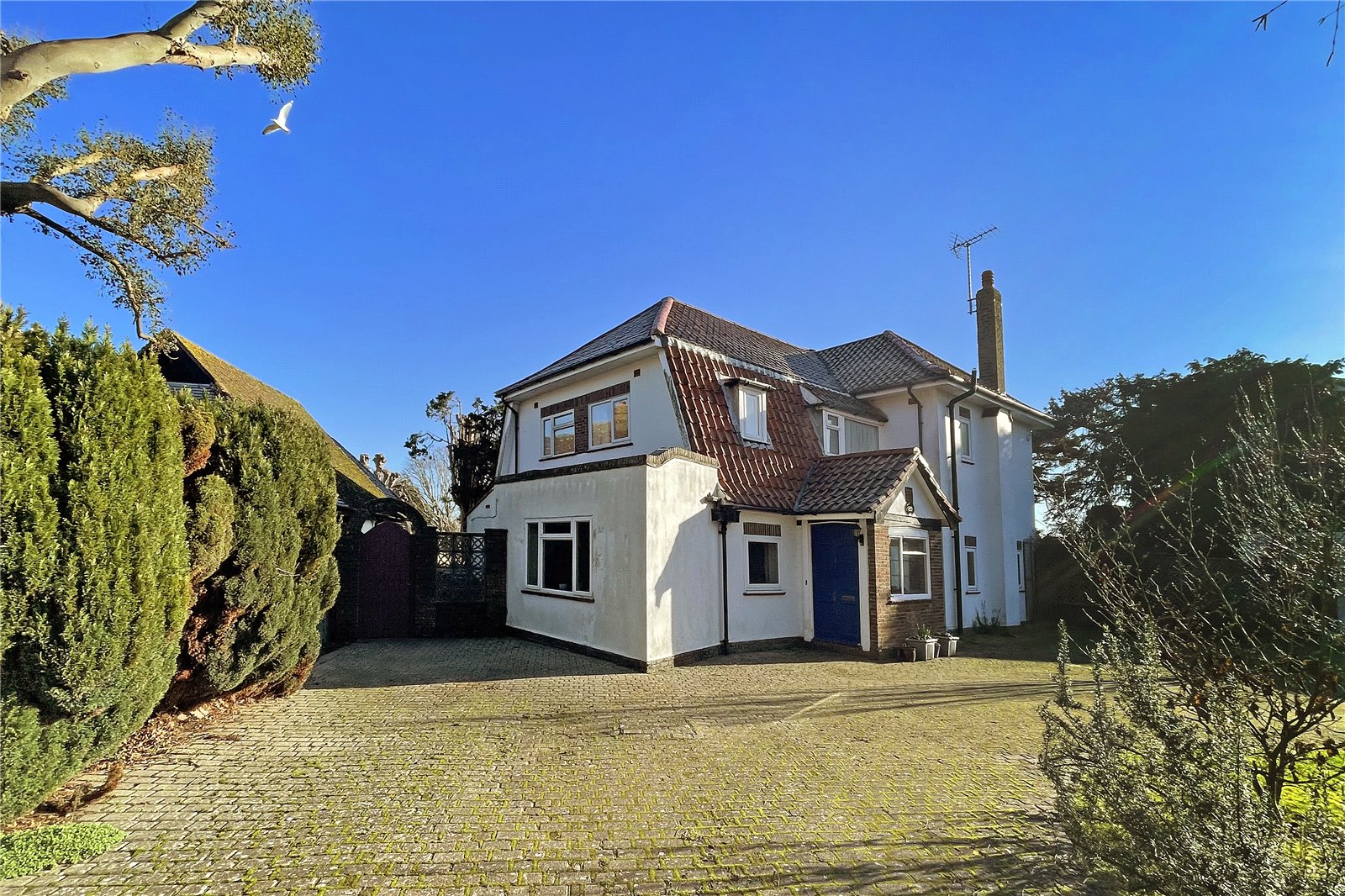 5 bedroom House for sale in Littlehampton