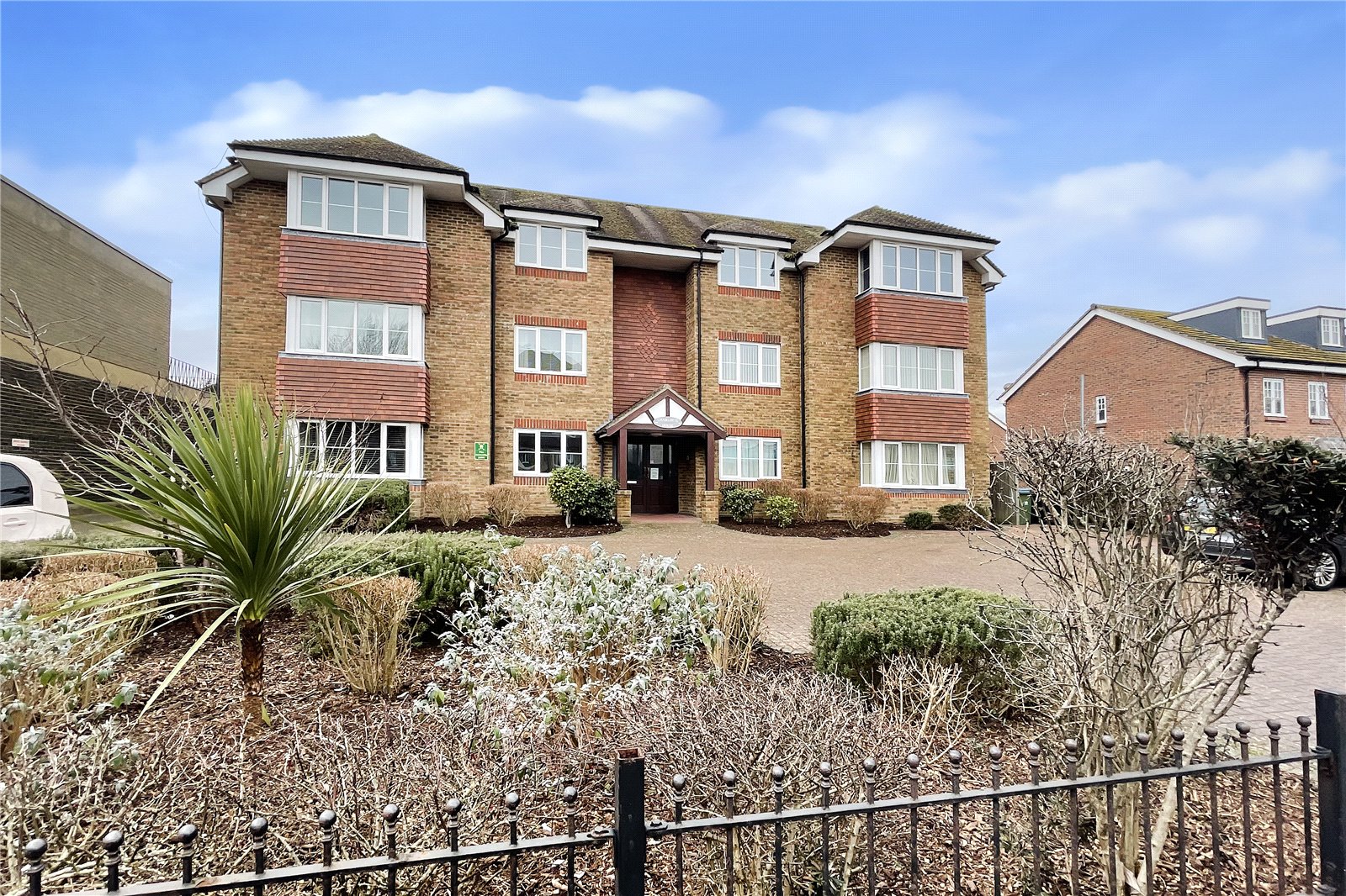 2 bedroom Apartment for sale in Littlehampton