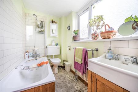 Clare St Bathroom.jpg
