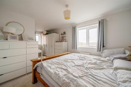 Drake Ave Bed 1..jpg