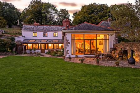 Ludd House Twilight 3.jpg