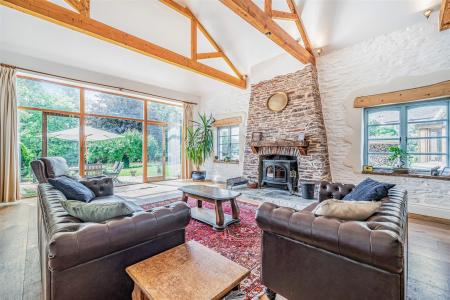 Ludd House Open Plan Sitting Rm.jpg