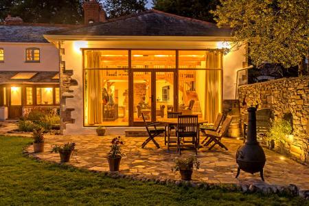 Ludd House Twilight 14.jpg