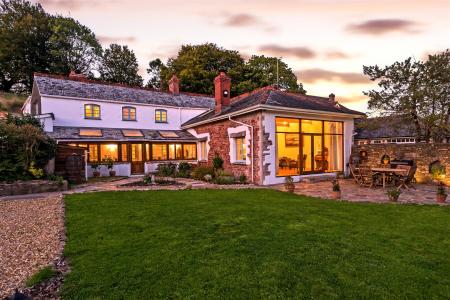 Ludd House Twilight 4.jpg