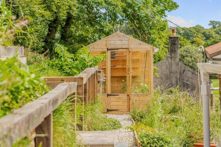 Ludd House Garden Shed.jpg