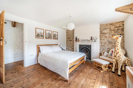 Ludd House Bed 3..jpg