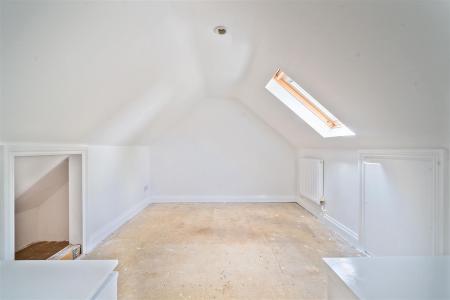 Eden Annexe Bedroom 1.jpg