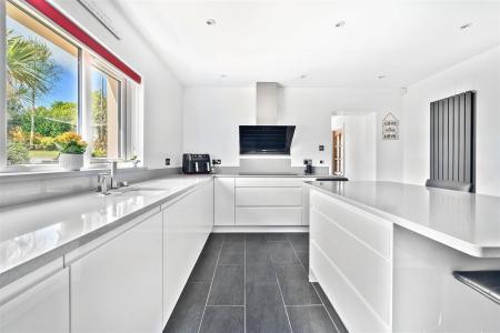 Eden Kitchen.jpg