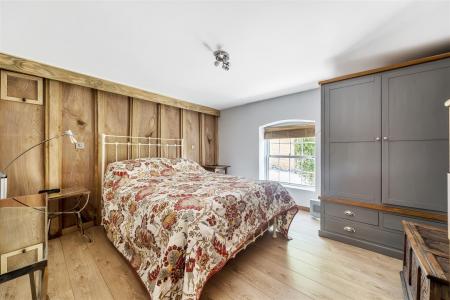 TRH bed2.jpg