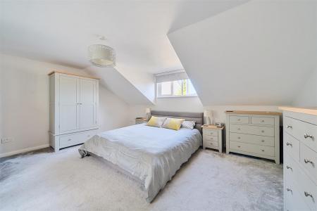 Spinney Bed 1.jpg
