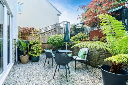 Spinney Garden Seating.jpg