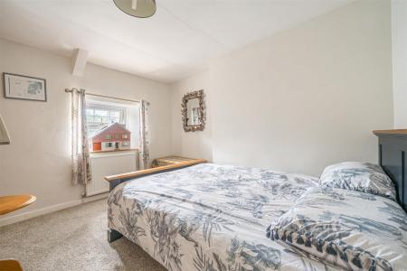 Western Cottage Bed 3.jpg