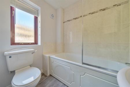 Barn Close Bathroom.jpg