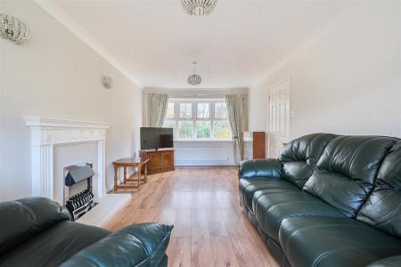 Holtwood Sitting Room..jpg