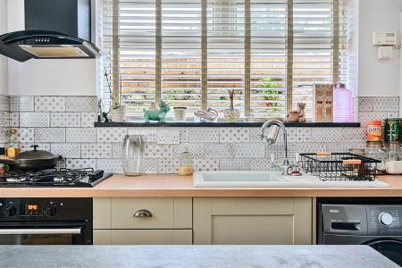 Clare St 26 Kitchen.jpg