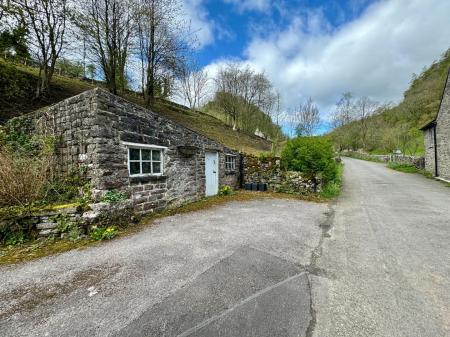 The Old Cottage/Outbuilding