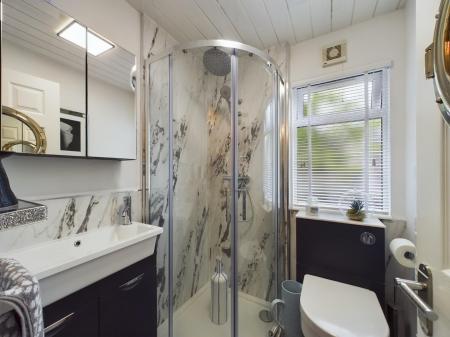 Ensuite Shower Room