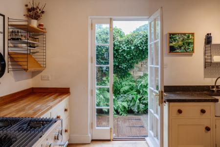 Open Plan Living Room/Kitchen