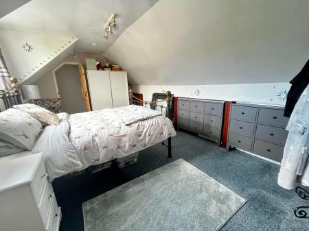 Loft Room 2.jpg