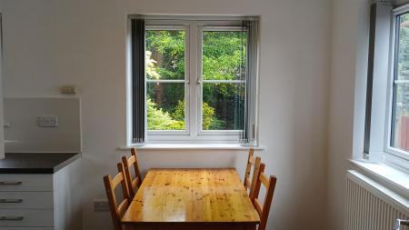 Kitchen 4.jpg