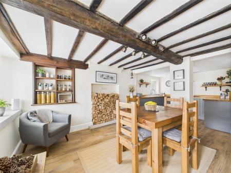 Dining kitchen