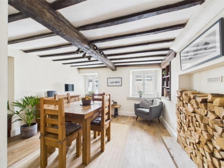Dining kitchen