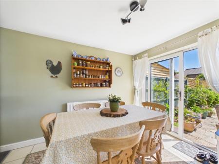 Open-Plan Kitchen / Diner