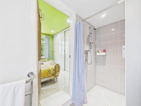 Ensuite Wetroom
