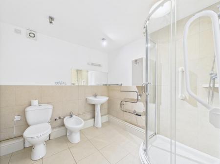 Ensuite Bathroom