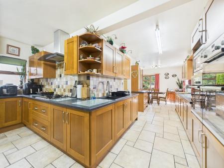 Dining Kitchen