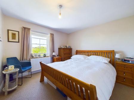 CAM03810G0-PR0064-STILL013.jpg