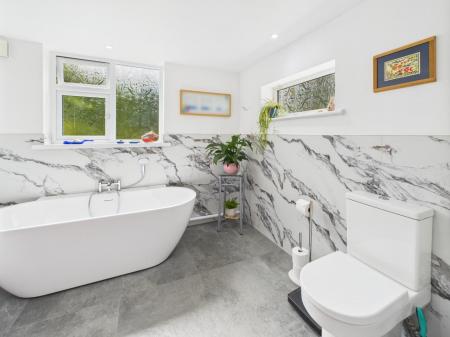 En-suite Bathroom