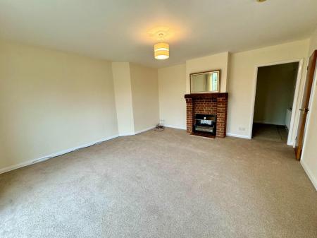 Living Room 2.jpg