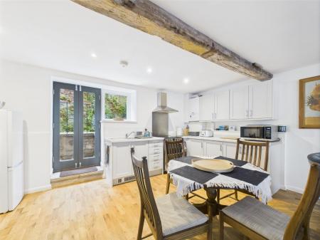Dining kitchen
