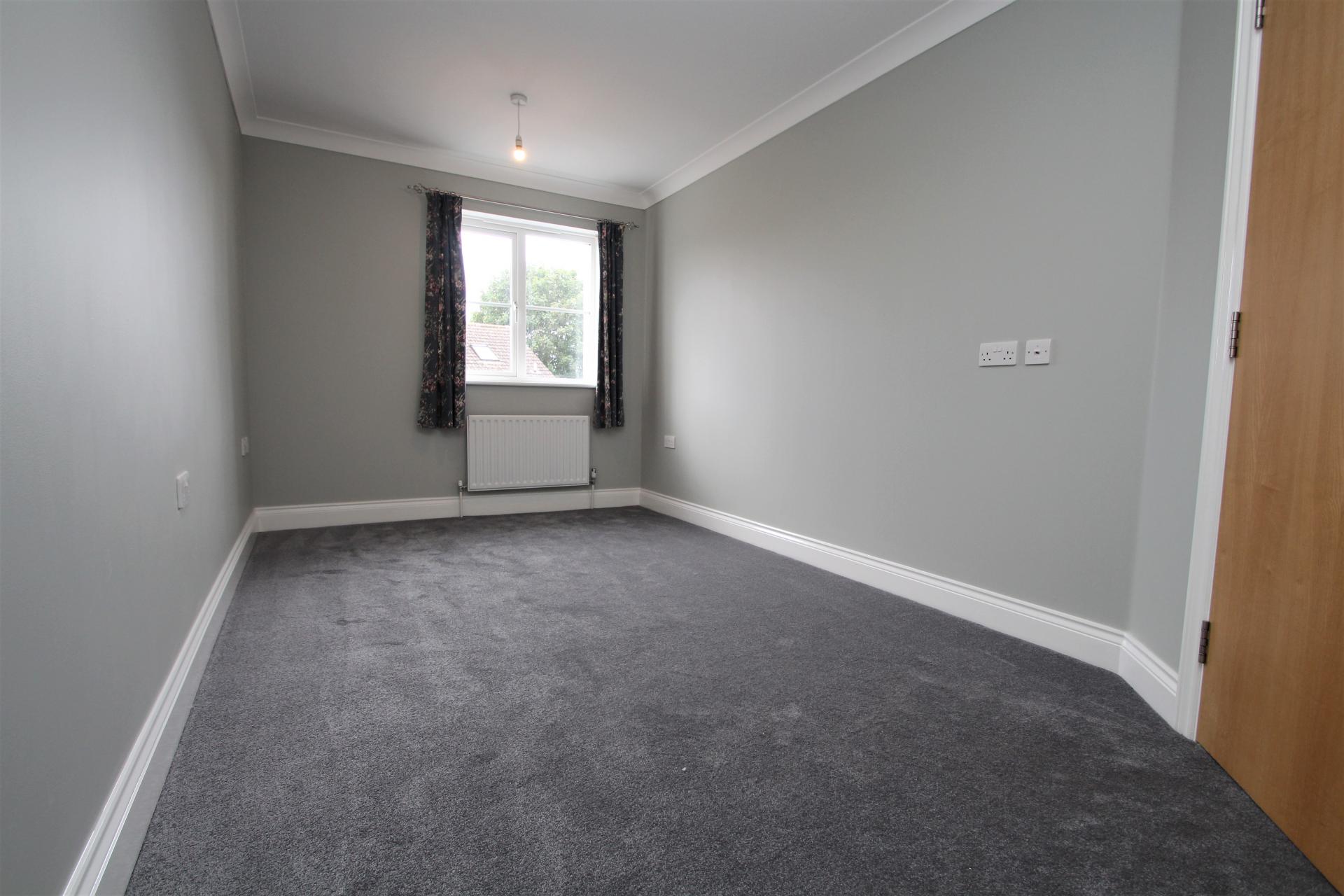 2 bedroom Apartment for rent in Epsom