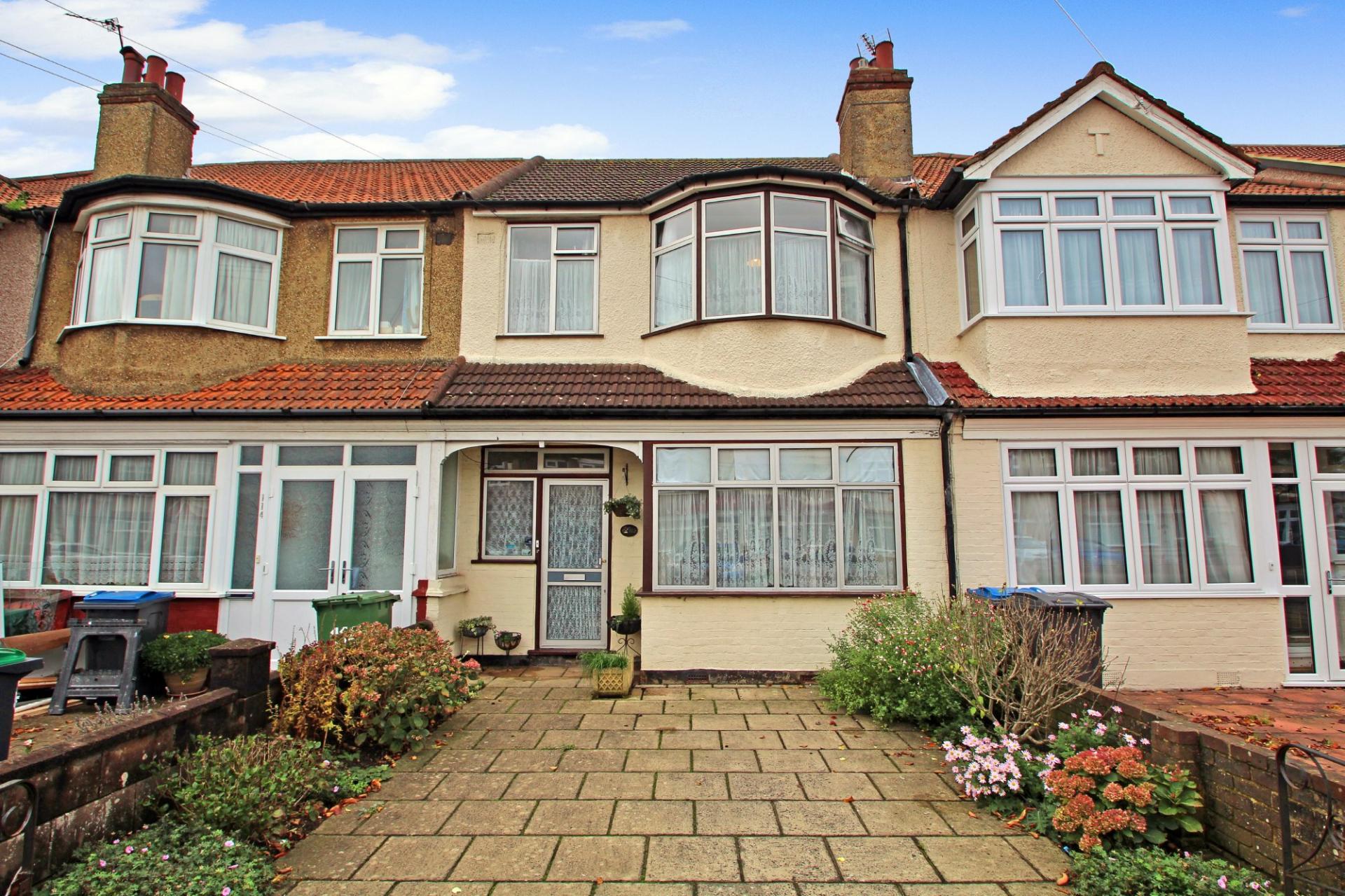 3 bedroom Terraced House for sale in Surbiton