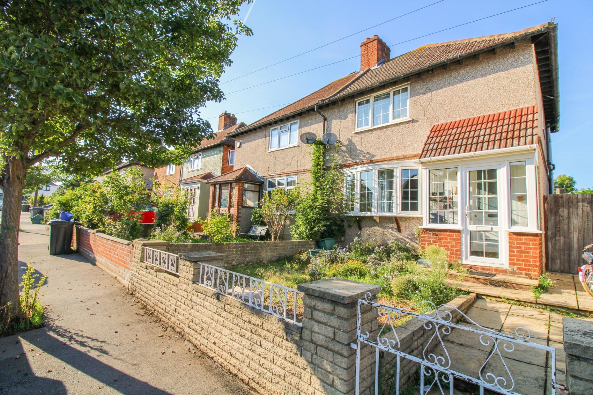 3 bedroom SemiDetached House for sale in Kingston Upon Thames