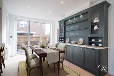 Kitchen / Dining Area