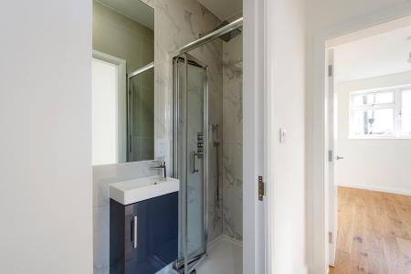 Ground Floor Shower