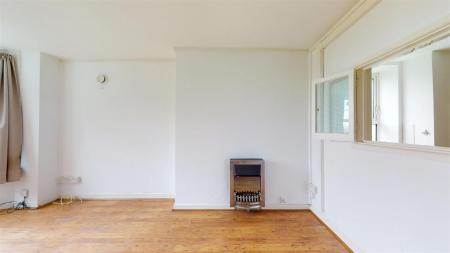 Lounge 1.jpg